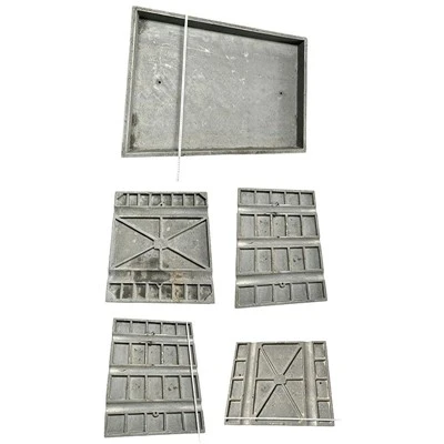 Quadratischer Schachtdeckel aus Verbundwerkstoff